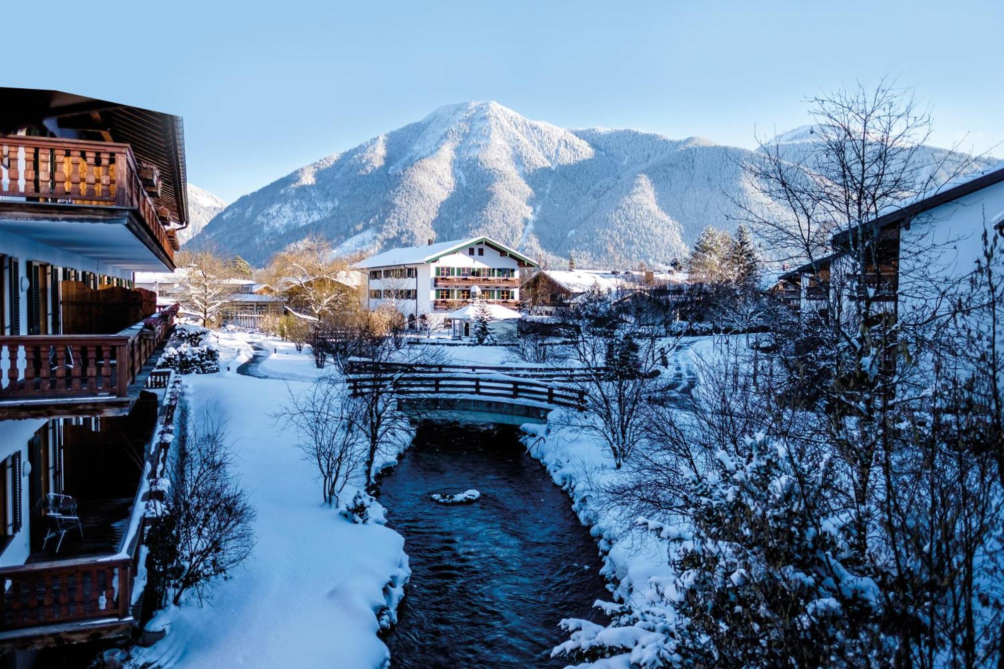 Spa & Resort Bachmair Weissach, Luxury Family Resort Rotta Esterno foto